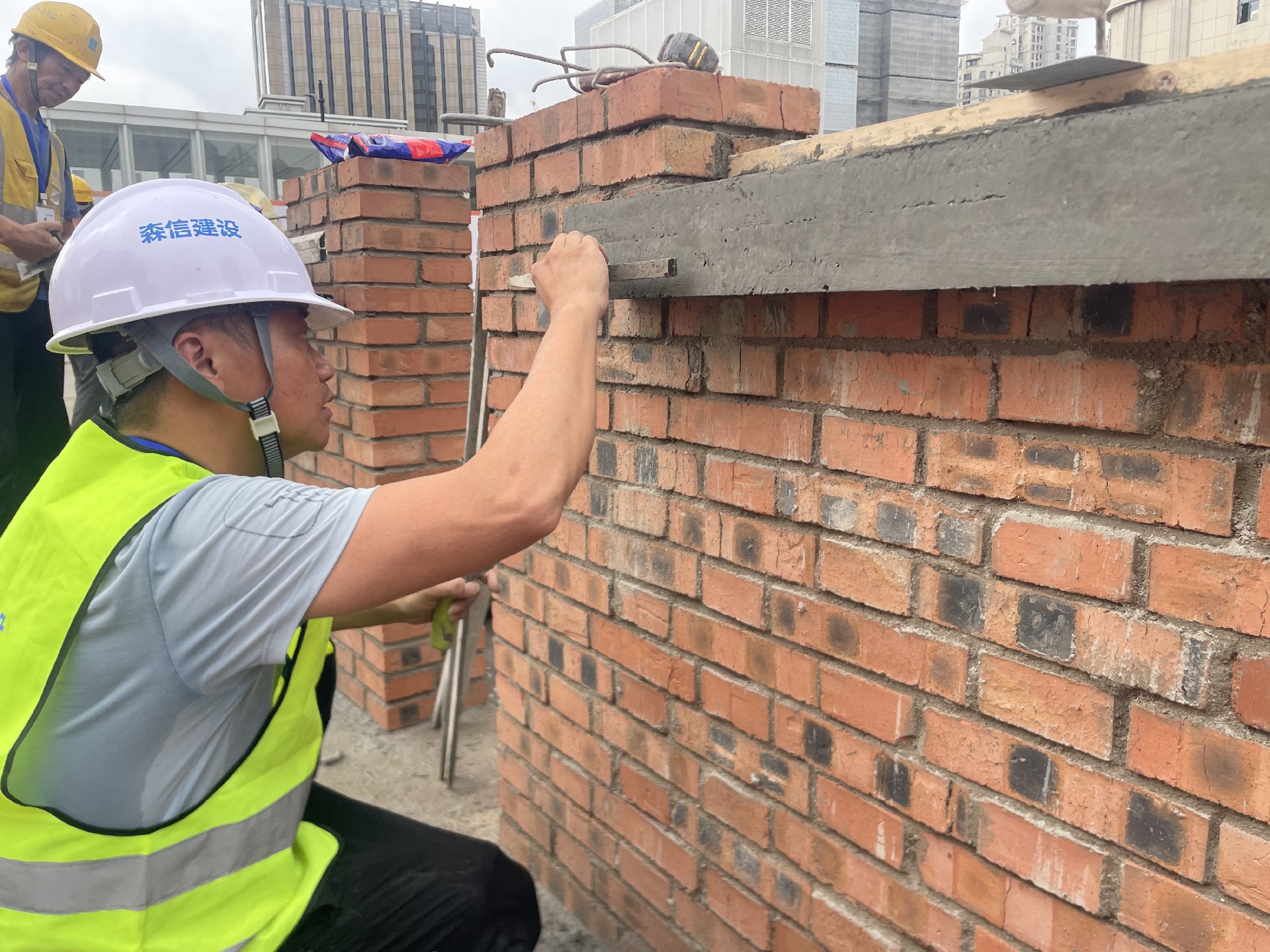 1759198535646947.jpg 1759198535646947.jpg